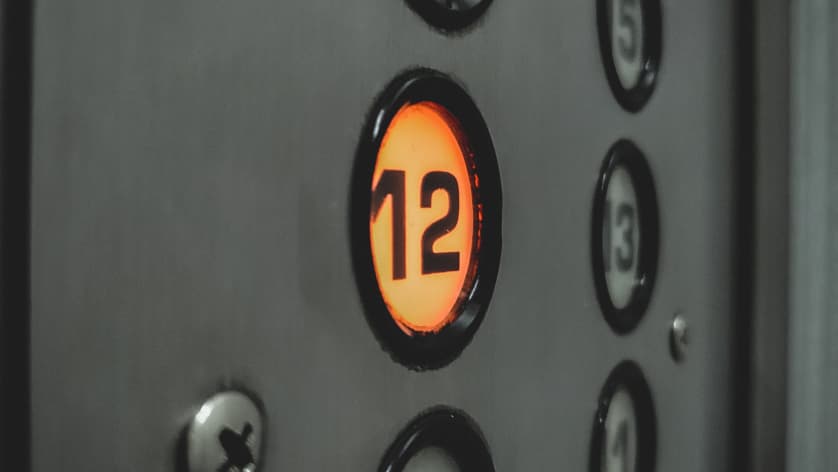 Wie man einen effektiven Elevator Pitch für IT-Stellen erstellt